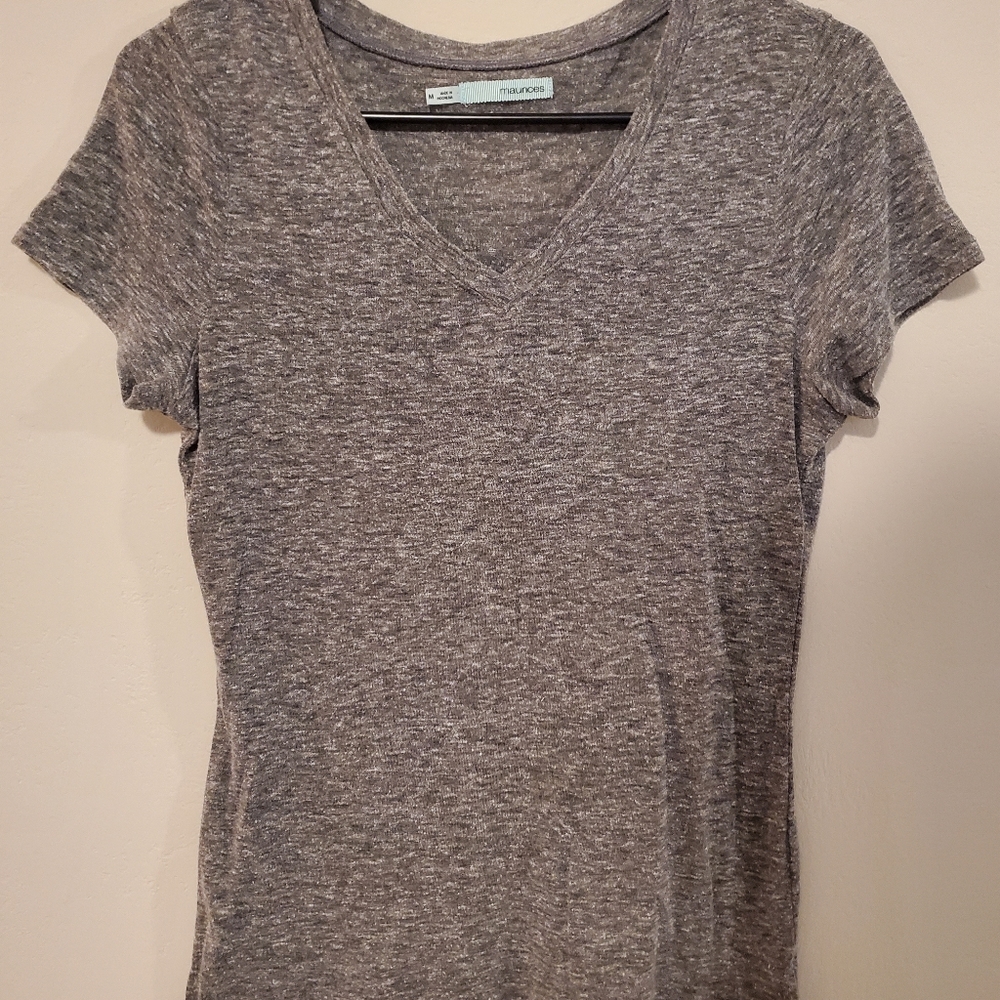 Women's V-neck Tee